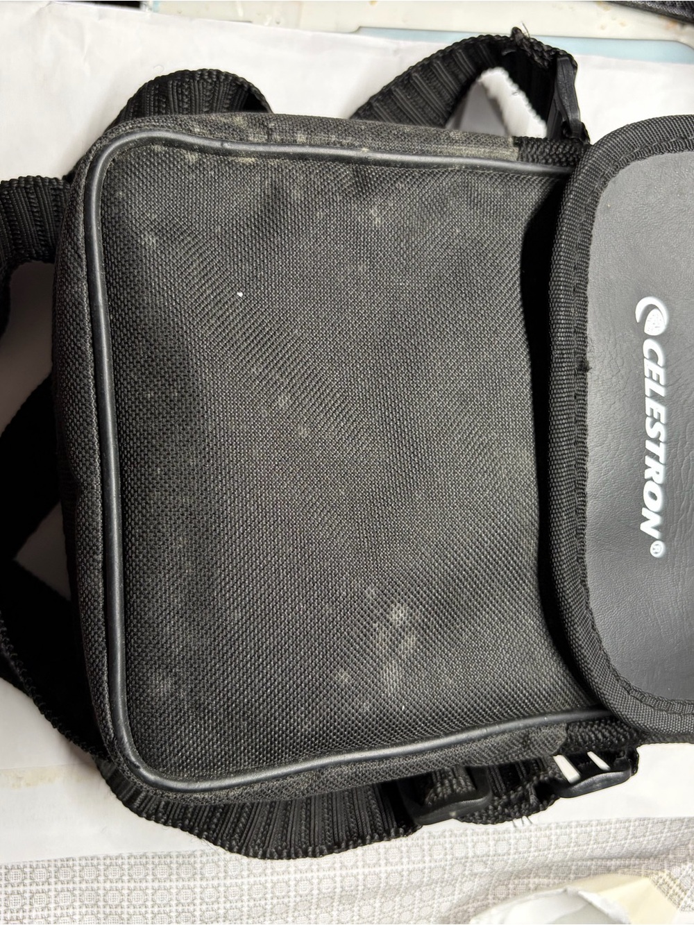 Binoculars - - Picture 5 of 7